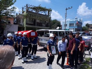 Boğulma tehlikesi geçiren memur hayata tutunamadı