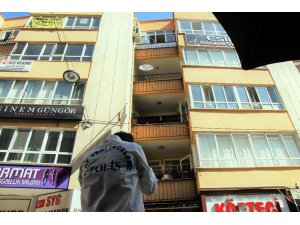 Baca temizlemek için çıktığı çatıdan düşerek ağır yaralandı