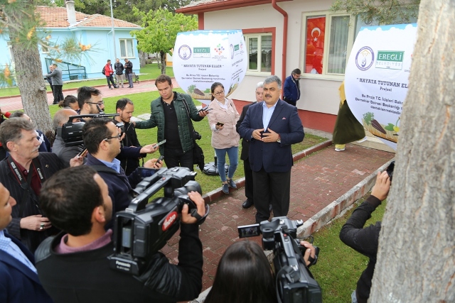 Başkan Özgüven Gazeteciler ve Basın Bayramı’nı kutladı