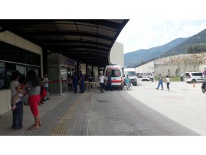 Toplu konut inşaatında 6. kattan düşüp öldü