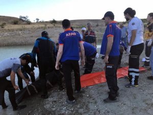 Elazığ’da sulama göletine giren genç boğuldu