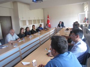 Gökmenoğlu daire müdürleri ile toplantı yaptı