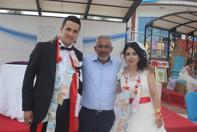 Yasemin ile Öner’e mutluluklar