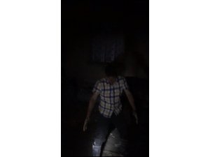 Sağanak yağış sonrası evleri su bastı