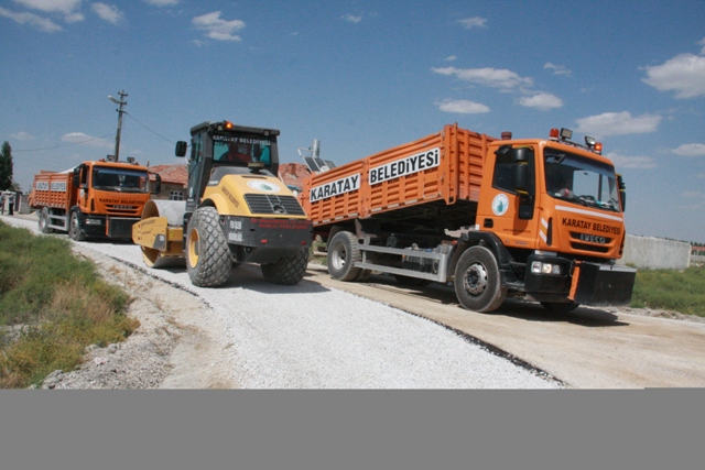 Karatay'da Asfaltlanmamış  Sokak Kalmıyor