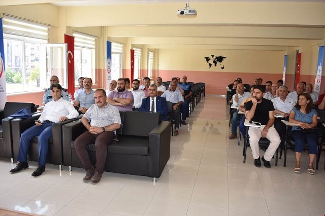 Seydişehir'de "bağımlılık" konferansı