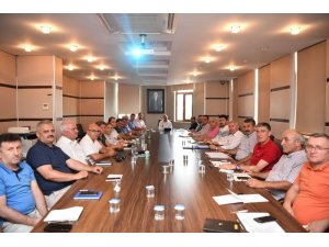 Başkan Üzülmez, devam eden projeleri değerlendirildi