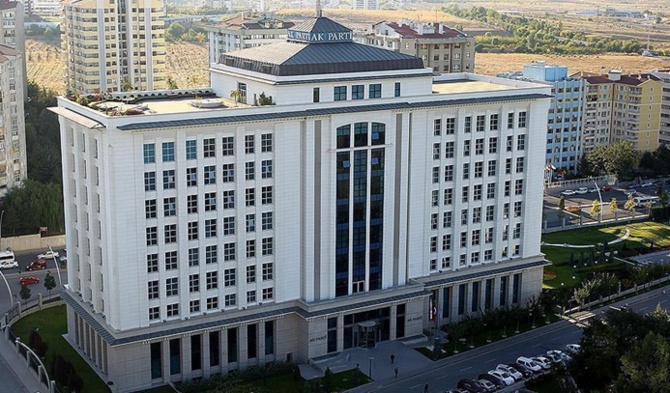 AK Parti'de 3 il başkanlığına atama