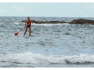 Dalga Sörfü Türkiye Şampiyonası Kocaeli'de başladı