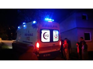 Motosikletle 20 metreden uçtular; 2 yaralı