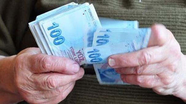 Emeklilerin fark ücretleri bugün yatıyor!