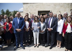 CHP'li 129 milletvekilinden kurultay tartışmalarına tepki
