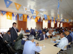 AK Parti’den istişare toplantısı