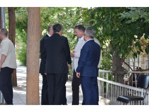 Emniyet Müdürü Aşkın, ABD’li Papaz Brunson’un sokağını teftiş etti