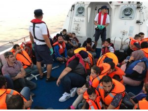Kuşadası ve Didim’de 21’i çocuk 55 kaçak göçmen yakalandı