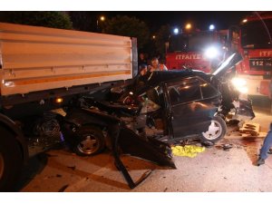 Hurdaya dönen araçtan sağ çıktı