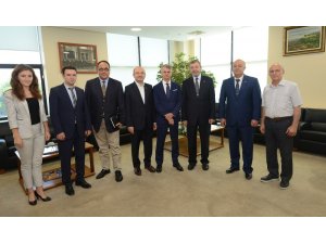 Kanada büyükelçisi Bursa sanayiine hayran kaldı