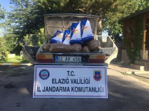 Elazığ’da 95 kilo kaçak tütün ele geçirildi