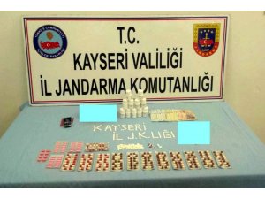 Jandarma uyuşturucuya geçit vermiyor
