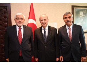 Kilis milletvekilleri Bakan Turhan ile görüştü