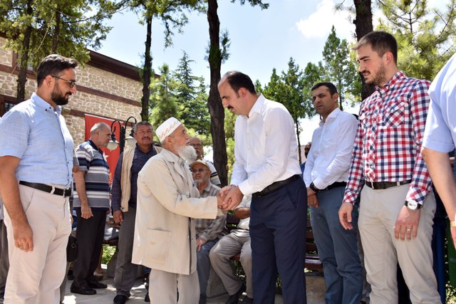 Başkan Altay Sahip Ata Camii’nde Vatandaşlarla Buluştu