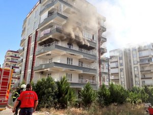 Apartman dairesinde çıkan yangın söndürüldü