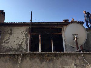 Çatı katındaki yangın korkuttu