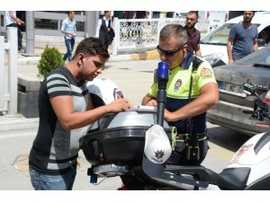 Van polisinden "Son Sürat 3" uygulaması