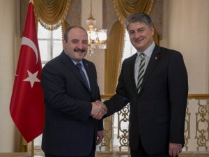 Bakan Varank Türkiye’nin Otomobili Girişim Grubu CEO’sunu kabul etti