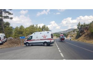 Çinli turistleri taşıyan tur otobüsü otomobil ile çarpıştı: 2 ölü, 31’i Çinli 33 yaralı