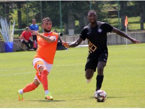 Adanaspor hazırlık maçında Osmanlıspor’la 0-0 berabere kaldı