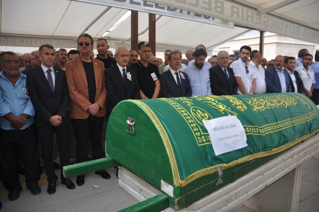 Mehmet Ali Ünal toprağa verildi