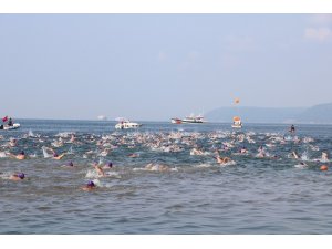 Çanakkale’de Troya Açık Su Yüzme Yarışı gerçekleşti