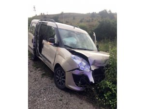 Kastamonu’da iki otomobil çarpıştı: 8 yaralı