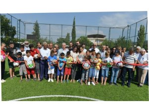 Nilüfer’de her mahalleye halı saha