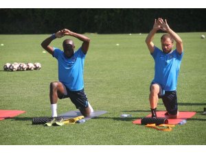Adana Demirspor sabah antrenmanıyla hazırlıklarını sürdürdü