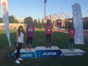 Odunpazarı atletizmde başarıya doymuyor