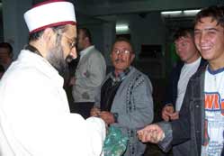 Teravih sonrası cemaate şeker