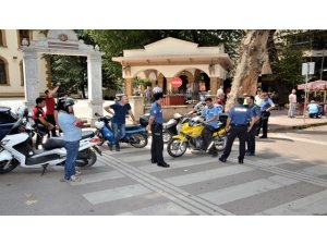 Kocaeli’de aranması olan 4 şahıs polis uygulamasında yakalandı