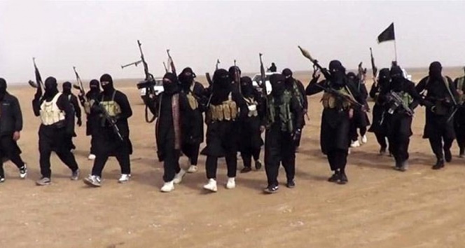 DEAŞ Musul’da 4 kişiyi öldürdü