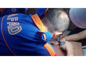 Parmağında sıkışan yüzüğe AFAD ekiplerinden operasyon