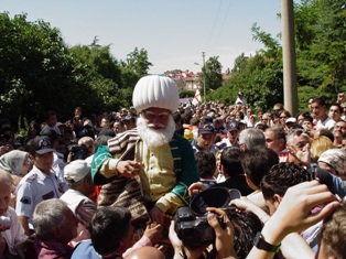 Akşehir'de konser biletleri satışta