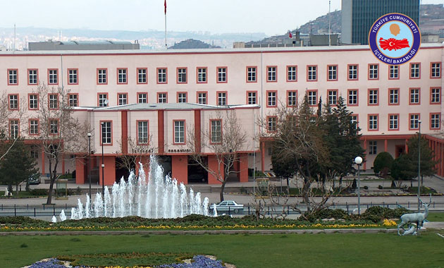 Belediye başkanları ve meclis üyeleri izin almadan yurt dışına çıkabilecek
