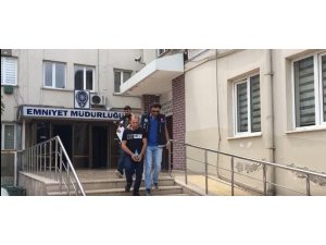 Uyuşturucuyu satamadan yakalandı