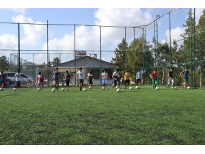 Erdemli’de yaz spor okulları yaygınlaşıyor