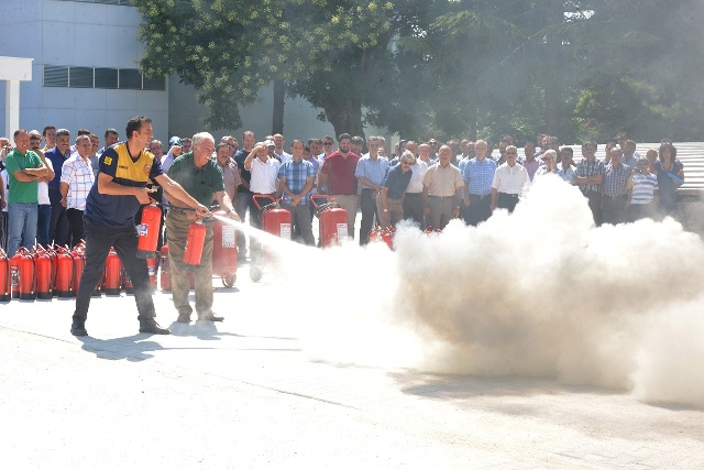 DSİ’de yangın eğitimi
