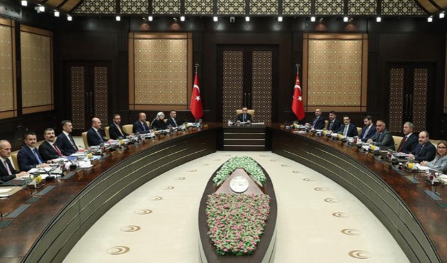 Cumhurbaşkanlığı kabinesi Külliye'de toplandı!