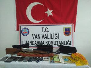 Van’da 16 kişi gözaltına alındı