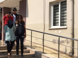 Adliyede çalışan kadın uyuşturucu baskınında yakalandı