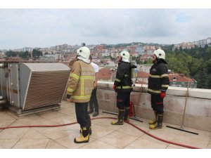 AVM’de yangın paniği